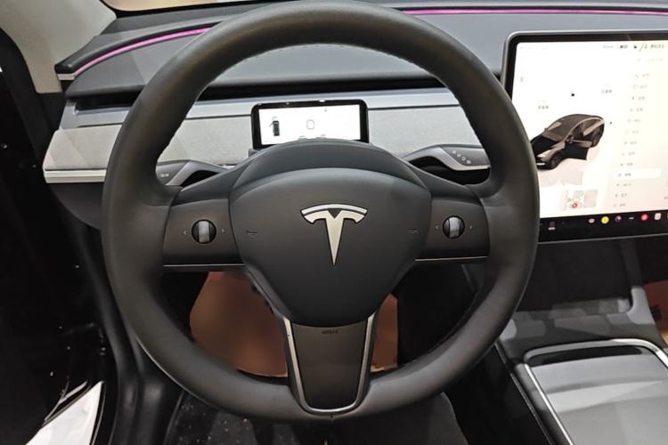 Used Tesla Model Y 2024 Rear-Wheel-Drive Version Steering Wheel
