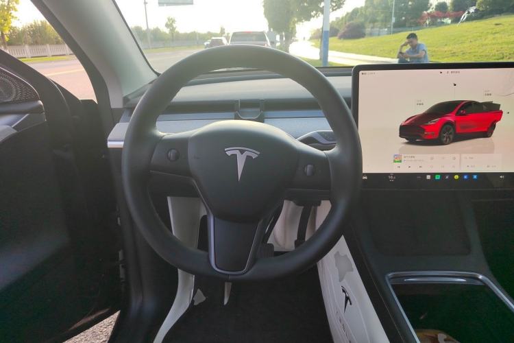 Used Tesla Model Y 2024 Rear-Wheel-Drive Version Steering Wheel