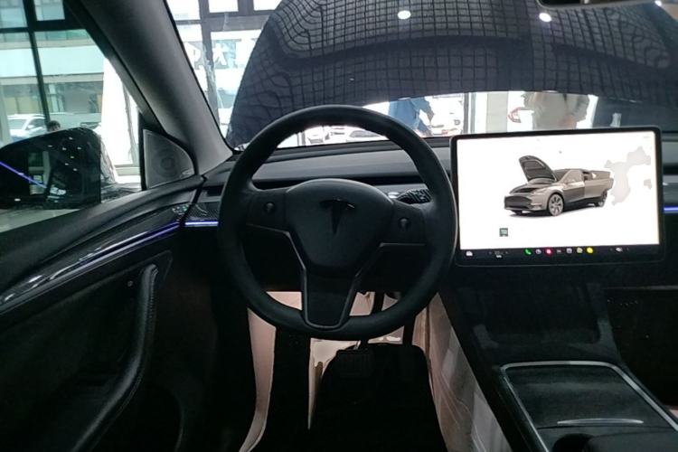 Used Tesla Model Y 2024 Rear-Wheel-Drive Version Steering Wheel