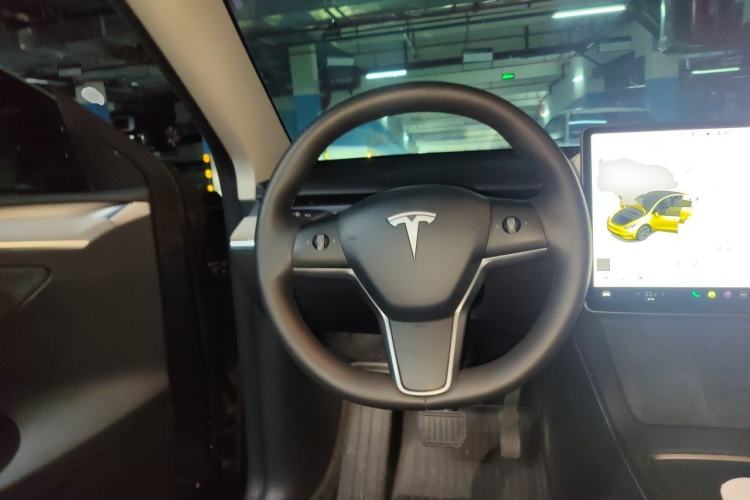 Used Tesla Model Y 2024 Rear-Wheel-Drive Version Steering Wheel