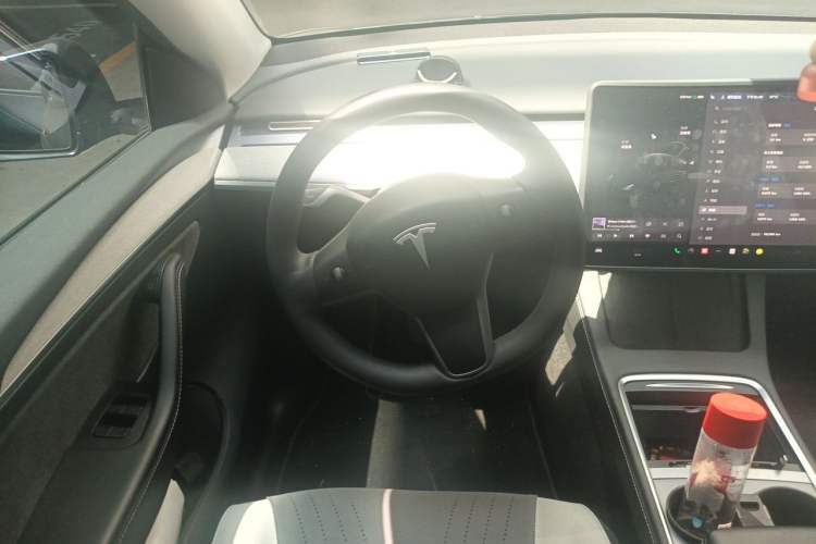 Used Tesla Model Y 2024 Rear-Wheel-Drive Version Steering Wheel