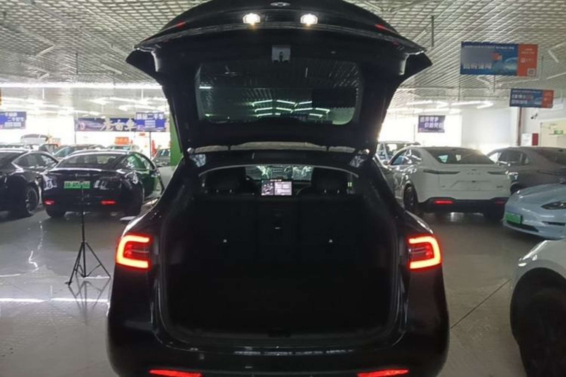 Used Tesla Model Y 2024 Rear-Wheel-Drive Version Trunk