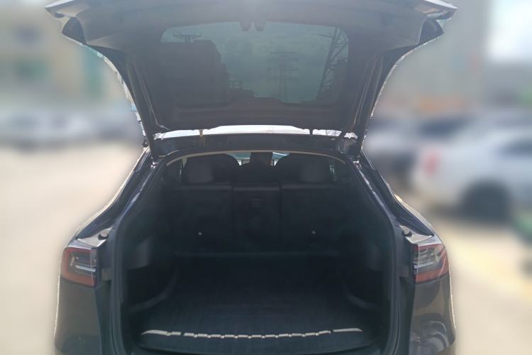 Used Tesla Model Y 2024 Long-Range All-Wheel-Drive Version Trunk