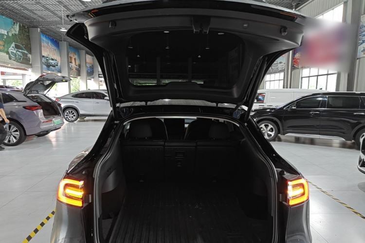 Used Tesla Model Y 2024 Rear-Wheel-Drive Version Trunk