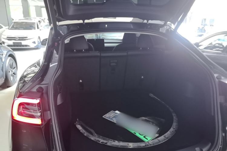 Used Tesla Model Y 2024 Rear-Wheel-Drive Version Trunk