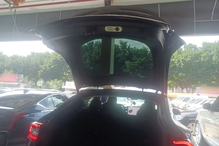 Used Tesla Model Y 2024 Rear-Wheel-Drive Version Trunk