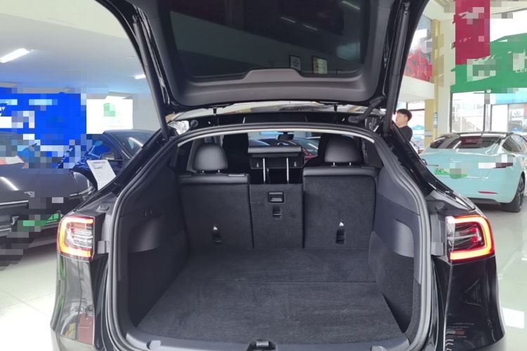 Used Tesla Model Y 2024 Rear-Wheel-Drive Version Trunk