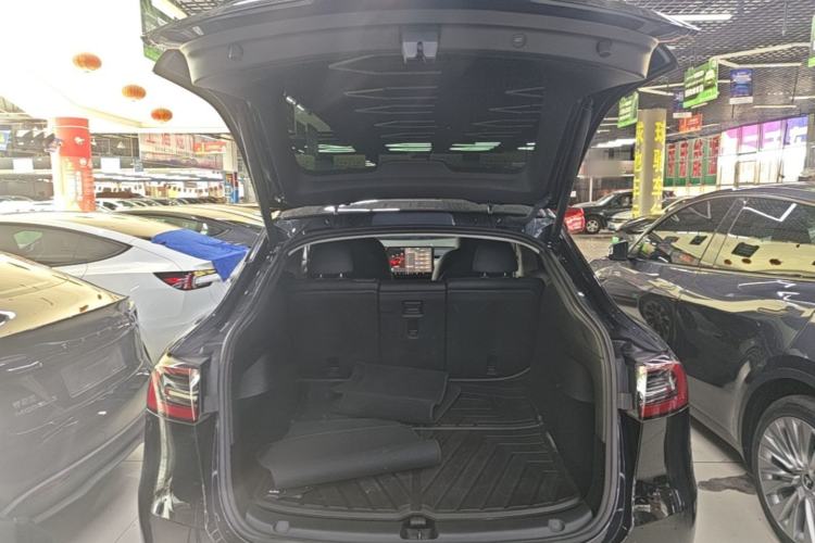 Used Tesla Model Y 2024 Rear-Wheel-Drive Version Trunk