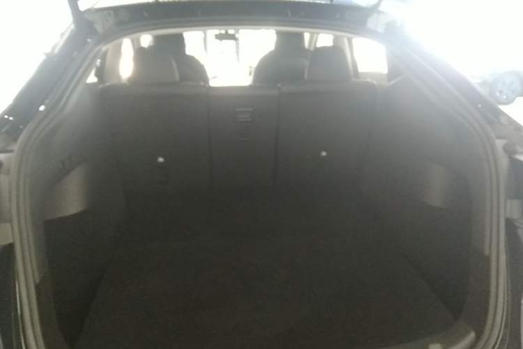 Used Tesla Model Y 2024 Rear-Wheel-Drive Version Trunk