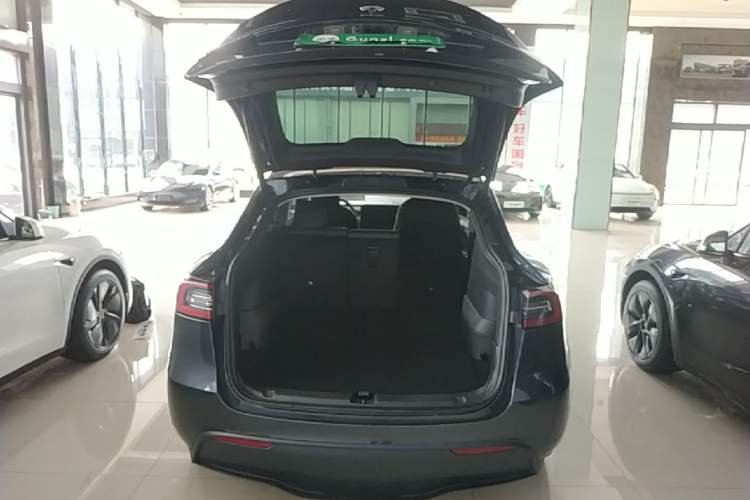 Used Tesla Model Y 2024 Rear-Wheel-Drive Version Trunk