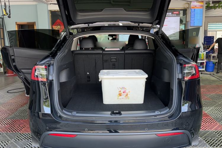 Used Tesla Model Y 2024 Rear-Wheel-Drive Version Trunk