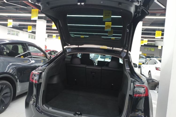 Used Tesla Model Y 2024 Rear-Wheel-Drive Version Trunk