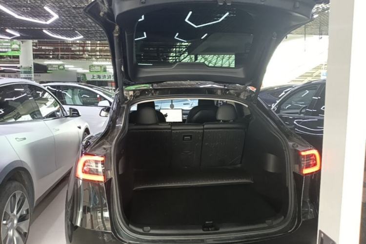 Used Tesla Model Y 2024 Rear-Wheel-Drive Version Trunk
