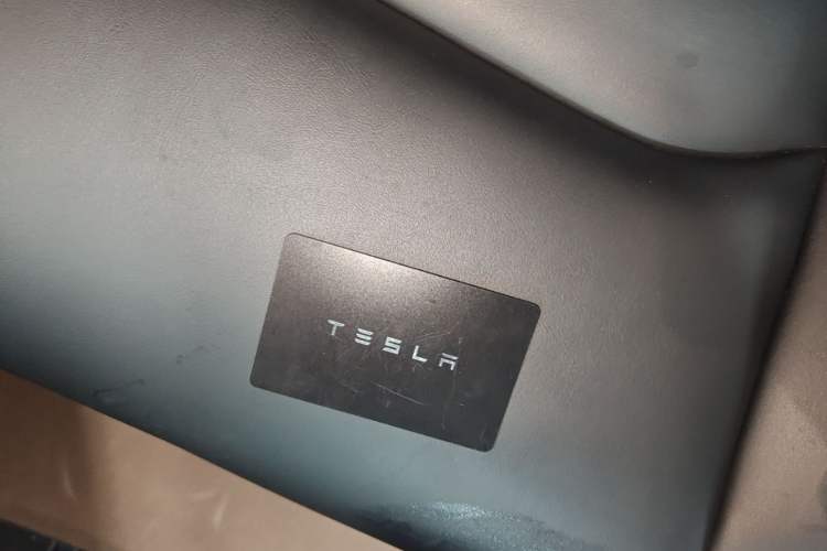 Used Tesla Model Y 2024 Rear-Wheel-Drive Version Vehicle Key