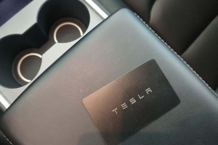 Used Tesla Model Y 2024 Rear-Wheel-Drive Version Vehicle Key