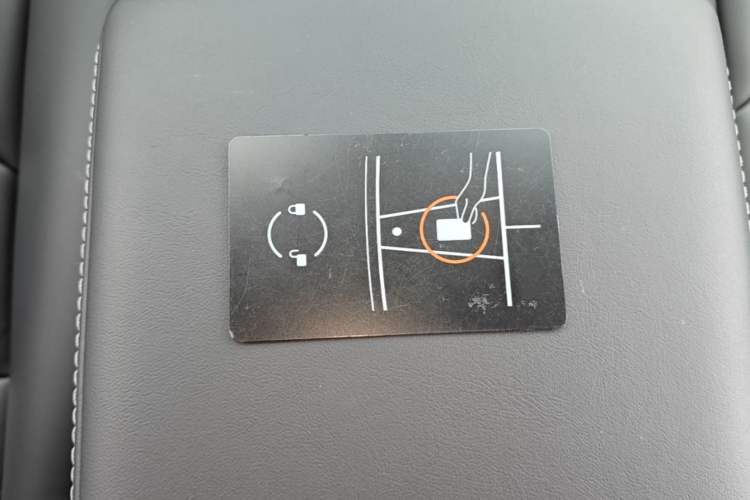 Used Tesla Model Y 2024 Rear-Wheel-Drive Version Vehicle Key