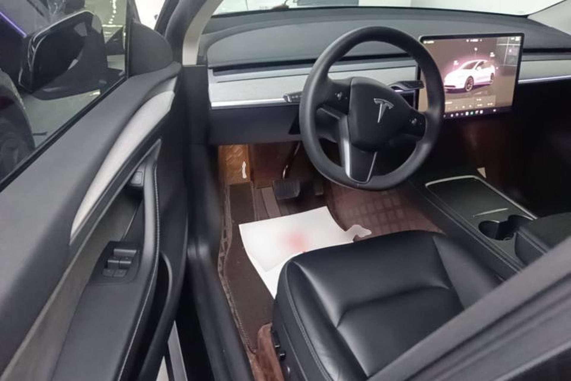 Used Tesla Model Y 2024 Long-Range All-Wheel-Drive Version Driver Seat