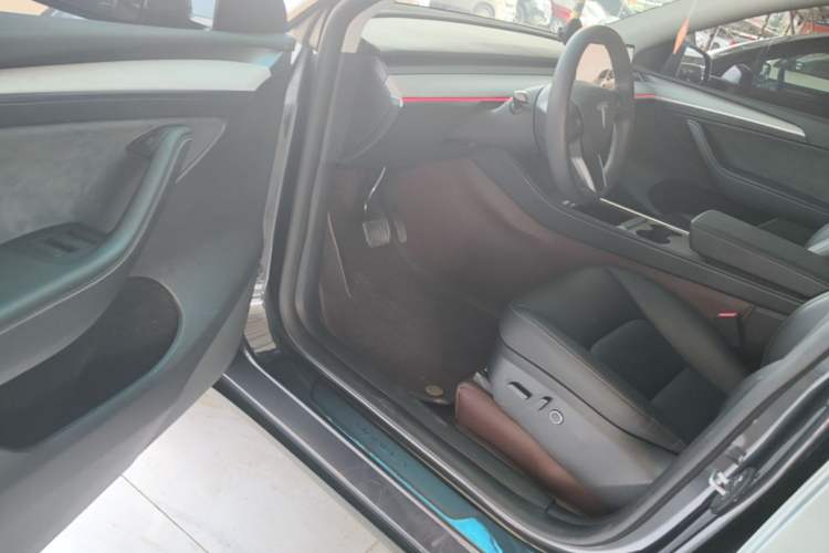Used Tesla Model Y 2024 Rear-Wheel-Drive Version Driver Seat
