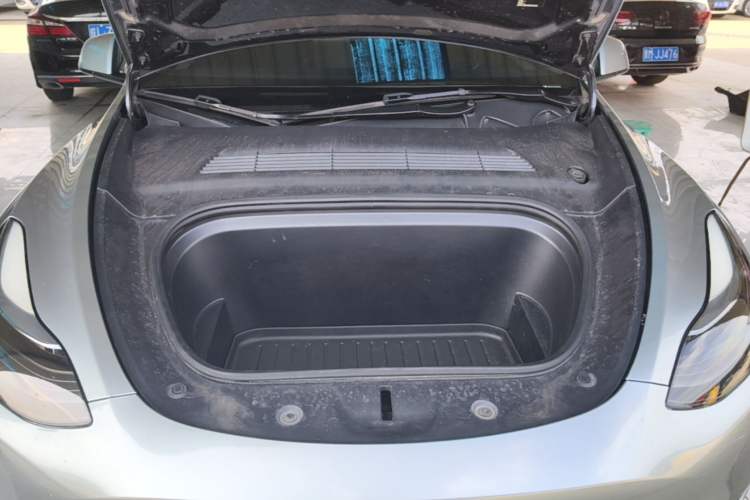Used Tesla Model Y 2024 Rear-Wheel-Drive Version Engine Bay
