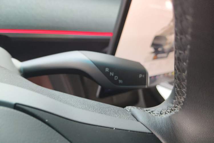 Used Tesla Model Y 2024 Rear-Wheel-Drive Version Gear Lever
