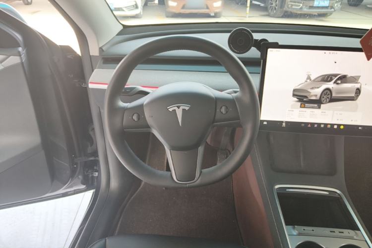Used Tesla Model Y 2024 Rear-Wheel-Drive Version Steering Wheel