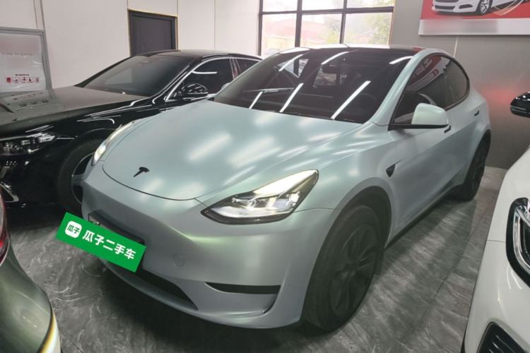 Tesla Model Y 2024 Rear-Wheel-Drive Version