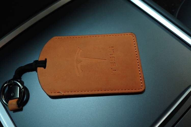 Used Tesla Model Y 2024 Rear-Wheel-Drive Version Vehicle Key