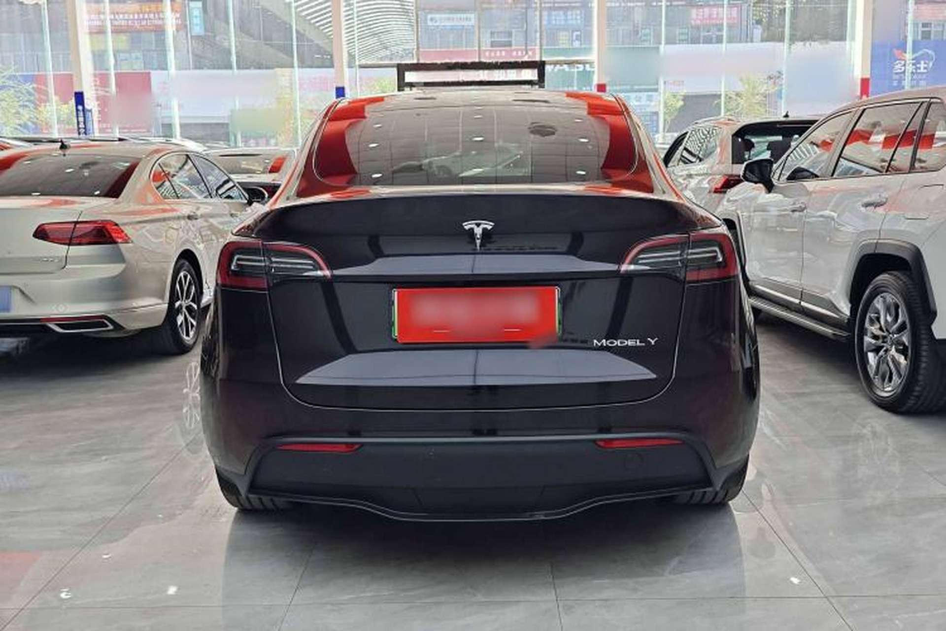 Used Tesla Model Y 2024 Rear-Wheel-Drive Version Exterior 4