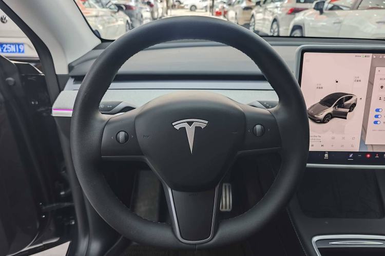 Used Tesla Model Y 2024 Rear-Wheel-Drive Version Interior 3