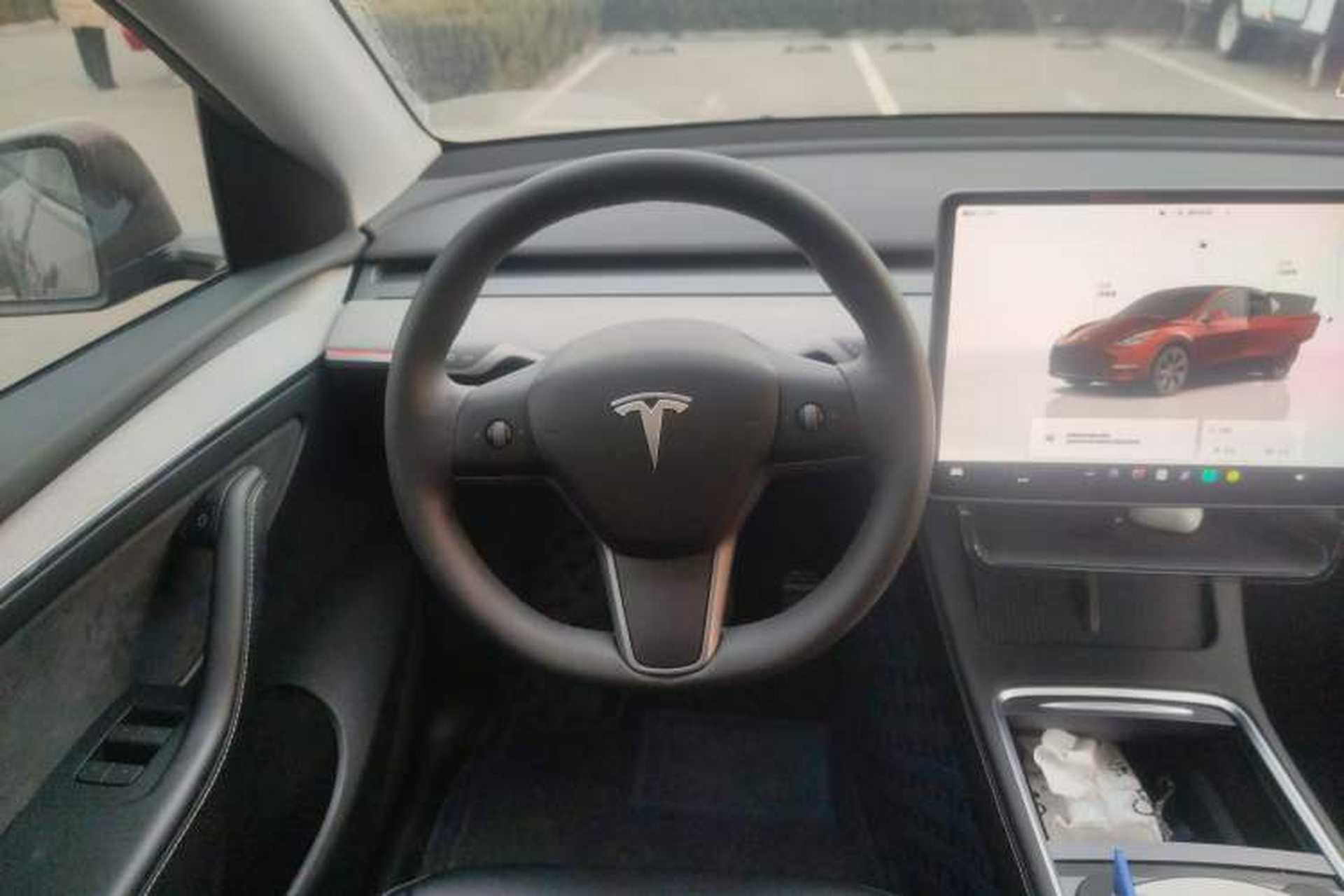 Used Tesla Model Y 2024 Rear-Wheel-Drive Version Steering Wheel