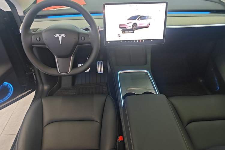 Used Tesla Model Y 2024 Rear-Wheel-Drive Version Center Console