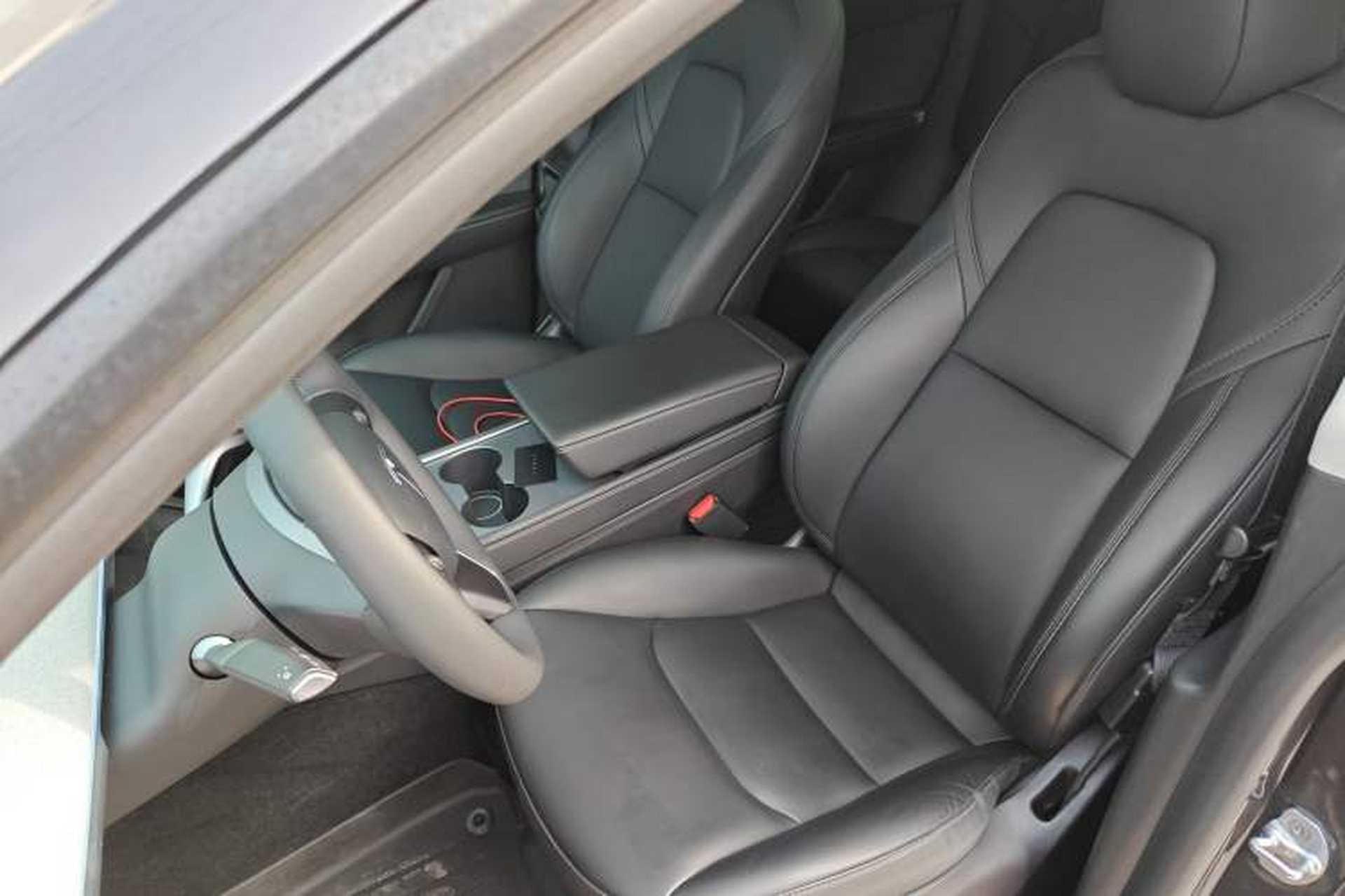 Used Tesla Model Y 2024 Rear-Wheel-Drive Version Left Front Seat