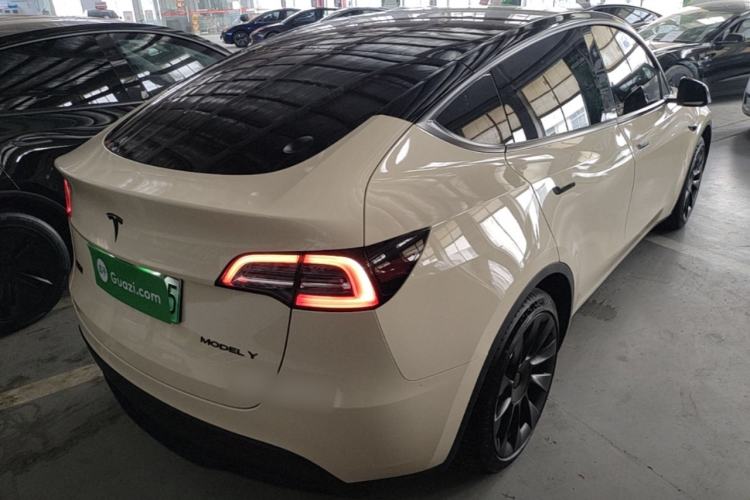 Used Tesla Model Y 2024 Rear-Wheel-Drive Version Rear Right 45 Deg