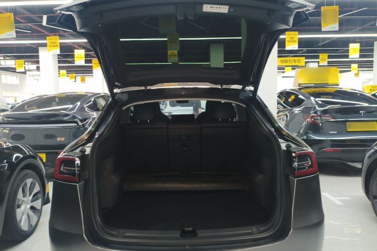 Used Tesla Model Y 2024 Rear-Wheel-Drive Version Trunk