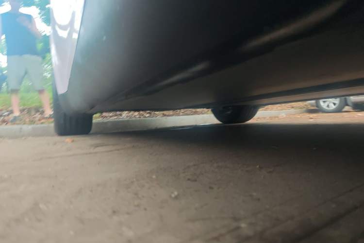 Used Tesla Model Y 2024 Rear-Wheel-Drive Version Chassis Front Right