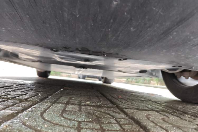 Used Tesla Model Y 2024 Rear-Wheel-Drive Version Chassis Front