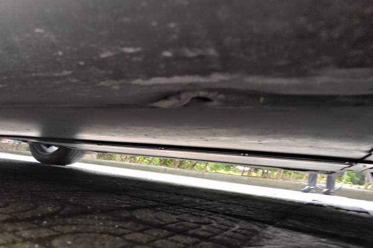 Used Tesla Model Y 2024 Rear-Wheel-Drive Version Chassis Front Right