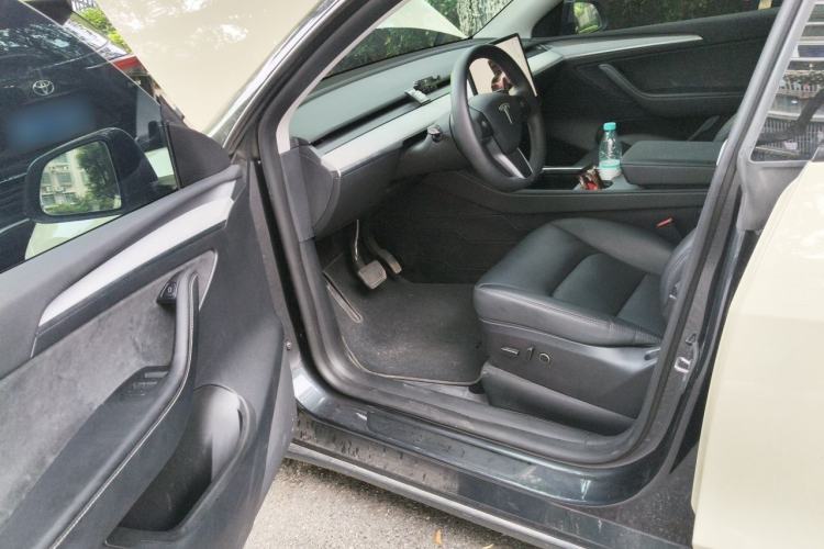 Used Tesla Model Y 2024 Rear-Wheel-Drive Version Driver Seat