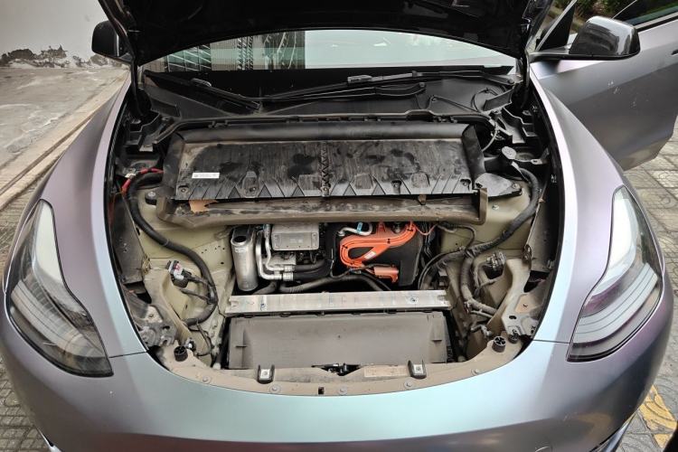 Used Tesla Model Y 2024 Rear-Wheel-Drive Version Engine Bay