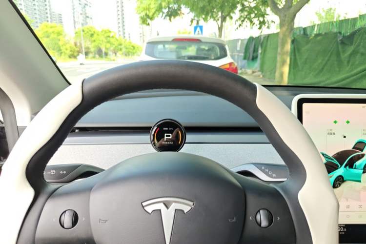 Used Tesla Model Y 2024 Rear-Wheel-Drive Version Instrument Cluster