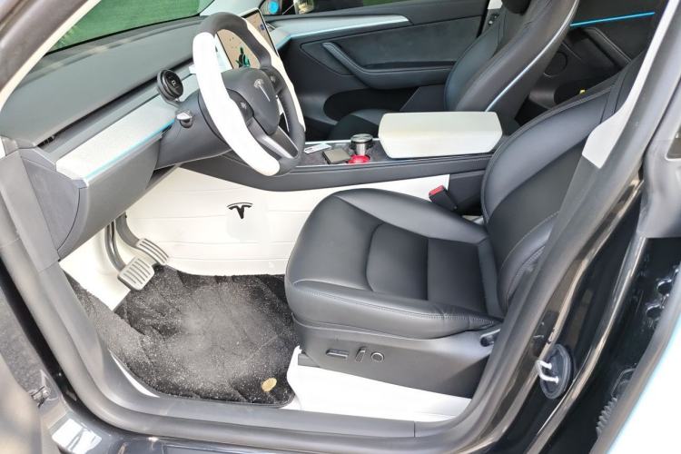 Used Tesla Model Y 2024 Rear-Wheel-Drive Version Left Front Seat