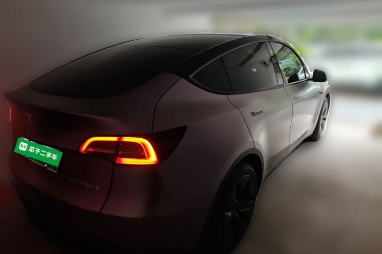 Used Tesla Model Y 2024 Rear-Wheel-Drive Version Rear Right 45 Deg
