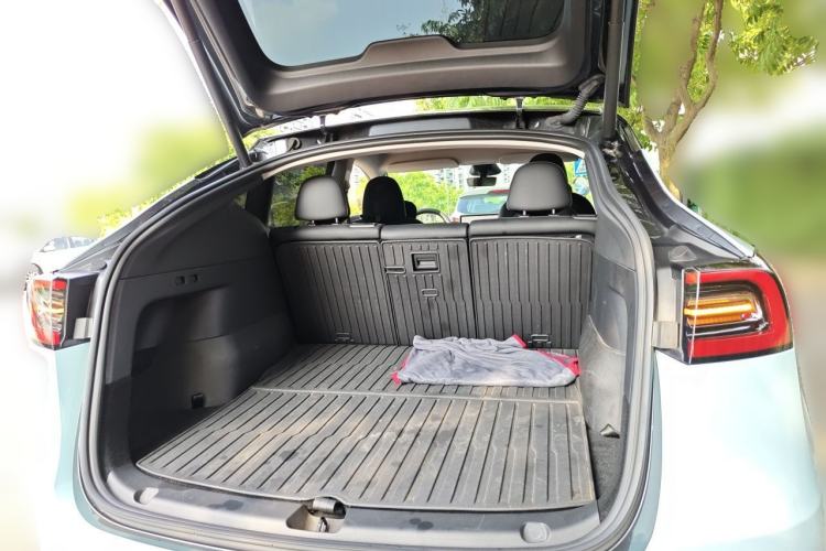 Used Tesla Model Y 2024 Rear-Wheel-Drive Version Trunk