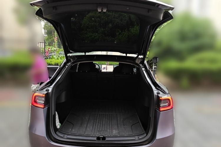 Used Tesla Model Y 2024 Rear-Wheel-Drive Version Trunk