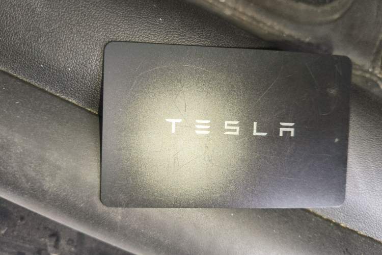 Used Tesla Model Y 2024 Rear-Wheel-Drive Version Vehicle Key