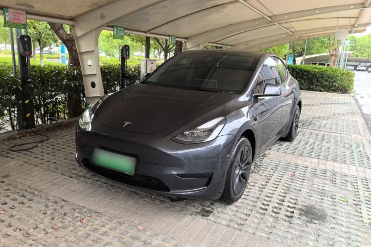 Tesla Model Y 2024 Rear-Wheel-Drive Version