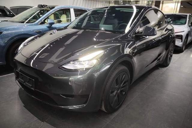 Used Tesla Model Y 2024 Rear-Wheel-Drive Version