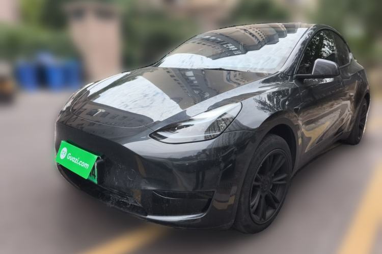 Tesla Model Y 2024 Rear-Wheel-Drive Version