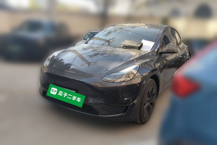 Tesla Model Y 2024 Rear-Wheel-Drive Version