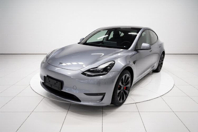 Tesla Model Y 2024 Rear-Wheel-Drive Version